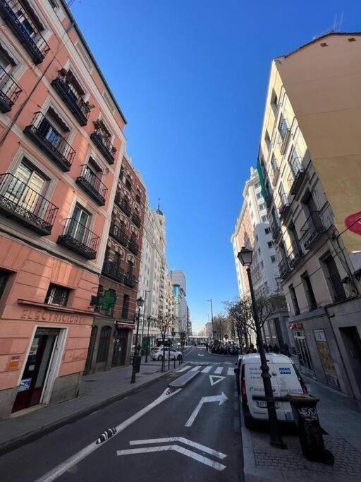 Punta Me Beautiful Apartment In Plaza Espana Madrid Exterior foto
