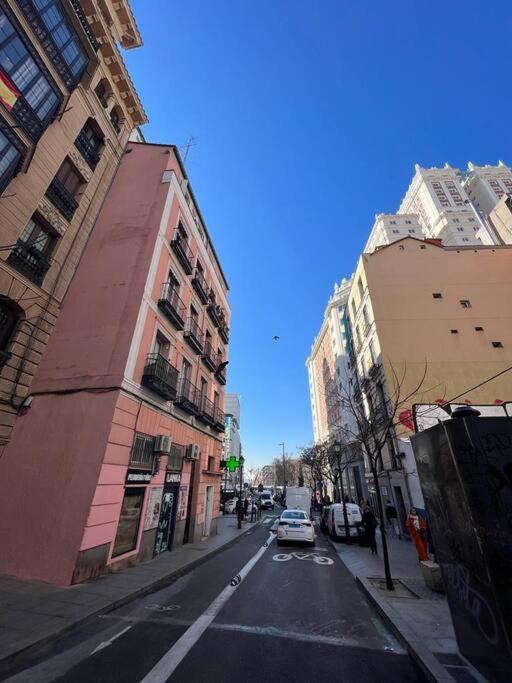 Punta Me Beautiful Apartment In Plaza Espana Madrid Exterior foto